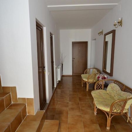 Апартаменты Vila Calypso Костинешти Экстерьер фото