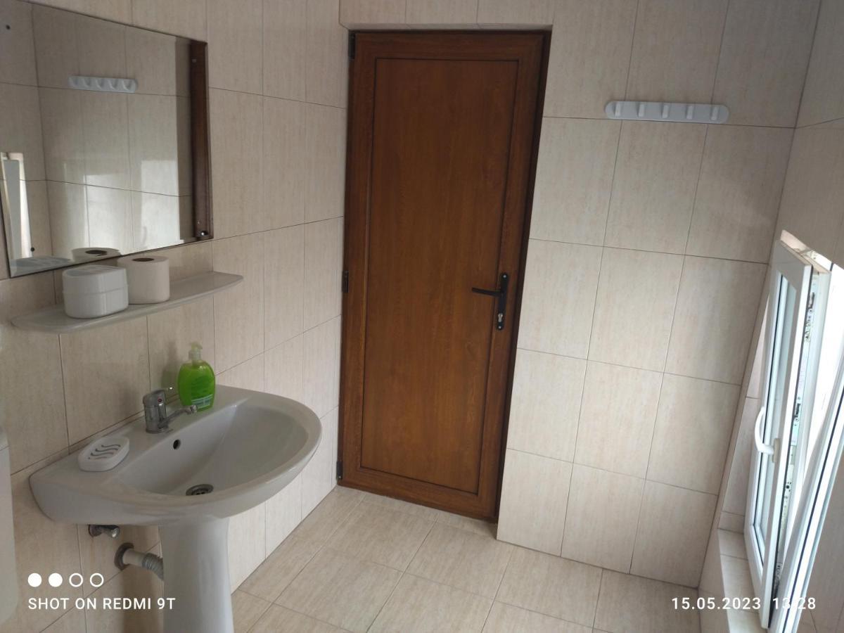 Апартаменты Vila Calypso Костинешти Экстерьер фото